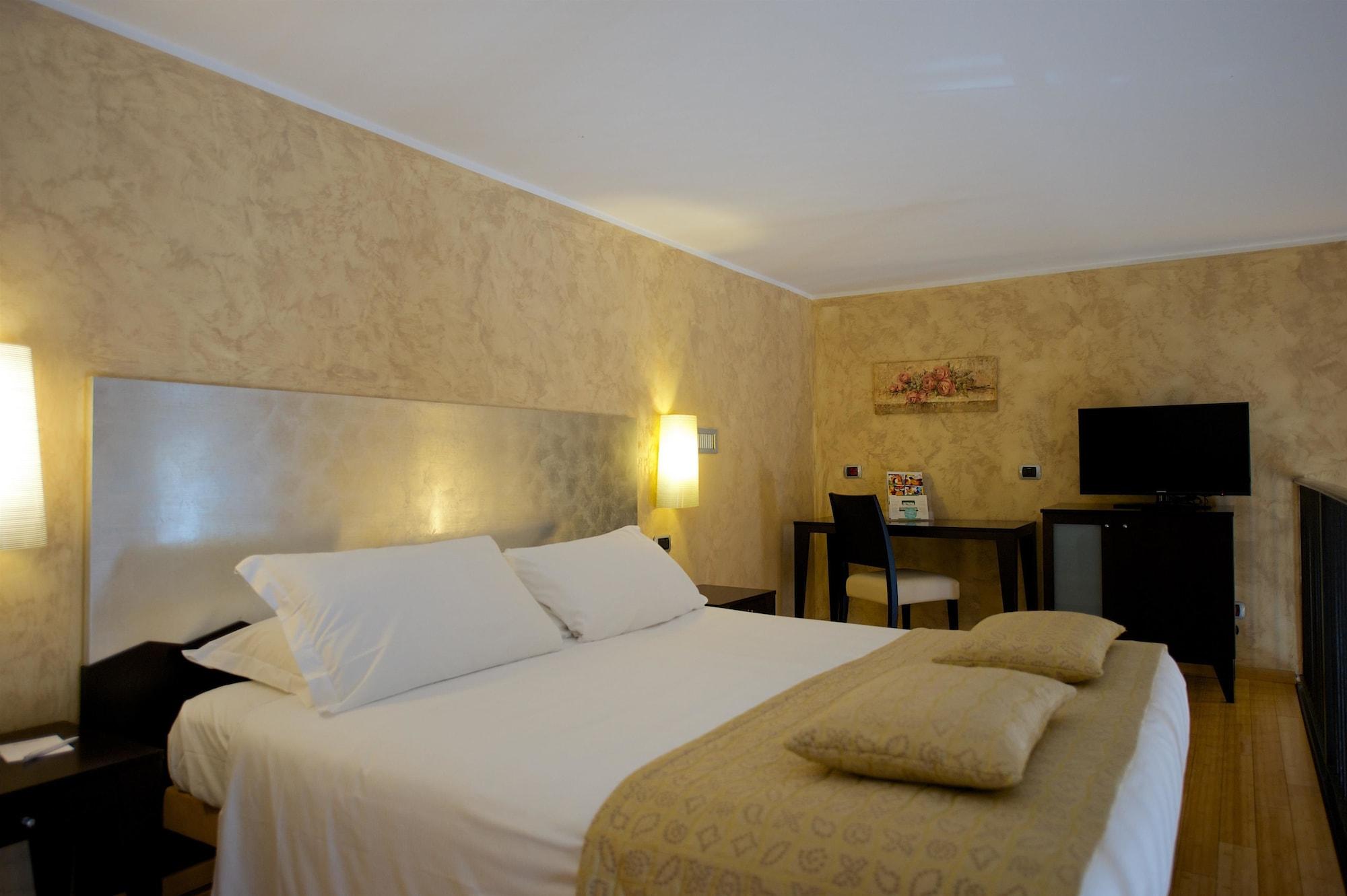 Best Western Crystal Palace Hotel Turin Exterior photo
