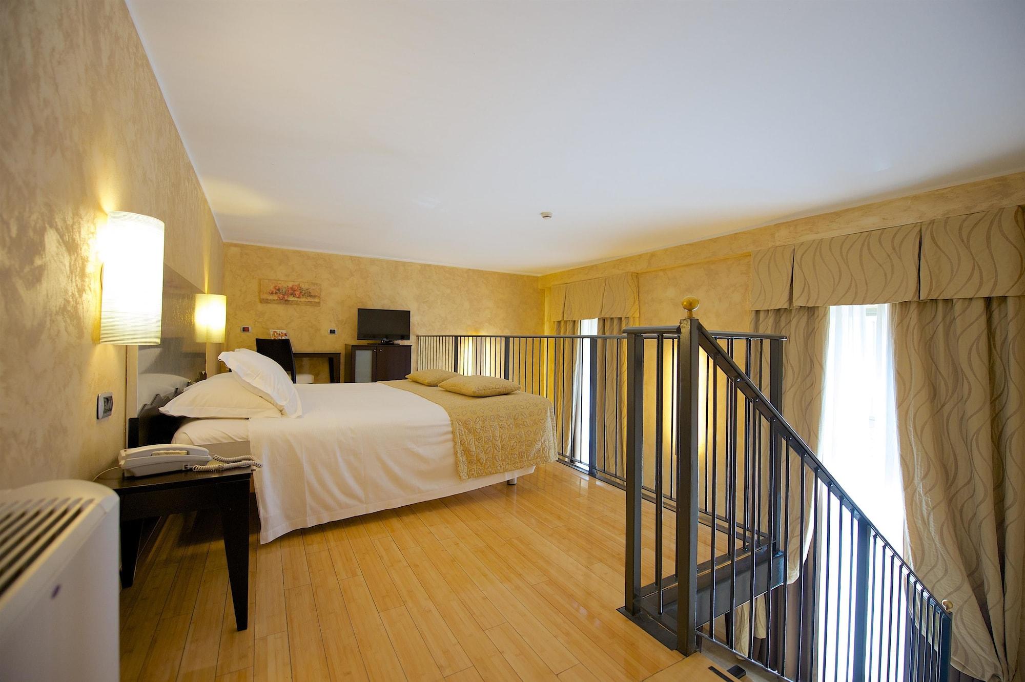Best Western Crystal Palace Hotel Turin Exterior photo
