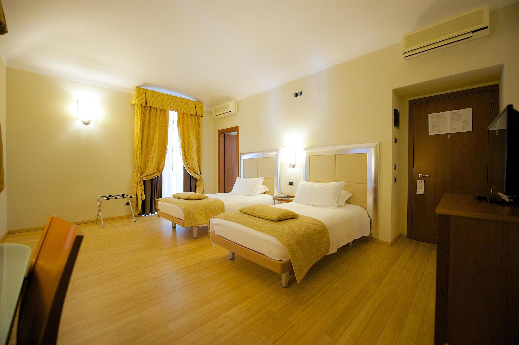 Best Western Crystal Palace Hotel Turin Exterior photo